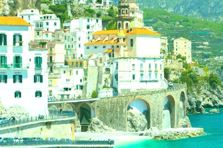 Naomi, 35 — Escort in Cropani, Italy