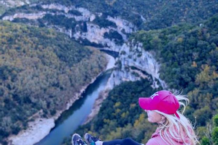 Naomi, 35 — Escort in Gorges, France