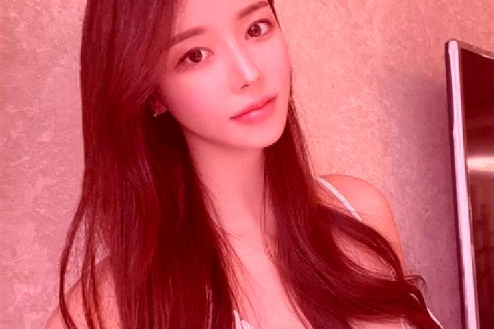 Naomi, 35 — Escort in Ngarrab, China