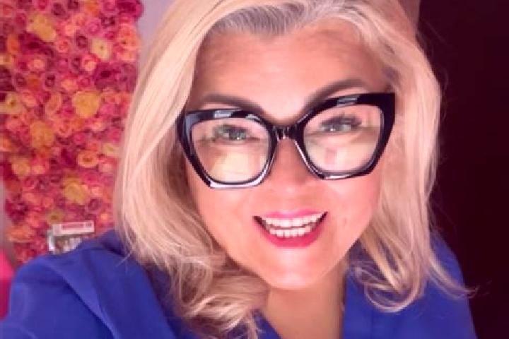 Naomi, 35 — Escort in Pracze Odrzanskie-Janowek, Poland
