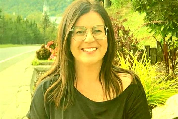 Naomi, 35 — Escort in Saint-Raymond, Canada