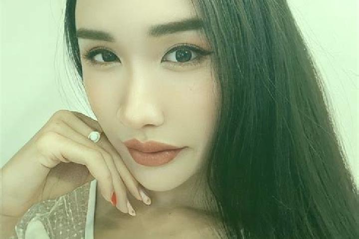 Naomi, 35 — Escort in Sap Yai, Thailand