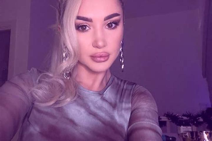 Naomi, 36, a blonde grey-eyed middle eastern companion based in Tarata. Offering CIM, GFE, Duos, Deep French Kissing, Party Girl. Available for incall and ou...