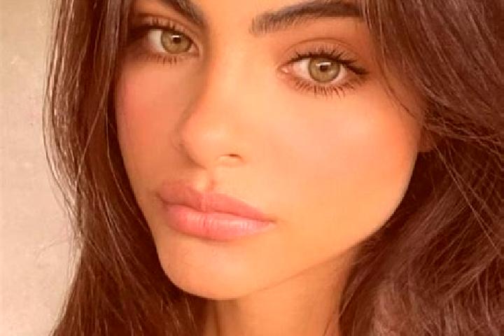 Naomi, 36, a brunette green-eyed european companion based in Malakasi. Offering Domination, GFE, Girlfriend Experience, Overnight. Available for incall and o...