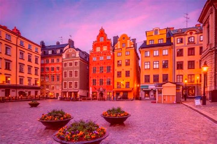 Naomi, 36 — Escort in Gamla Uppsala, Sweden