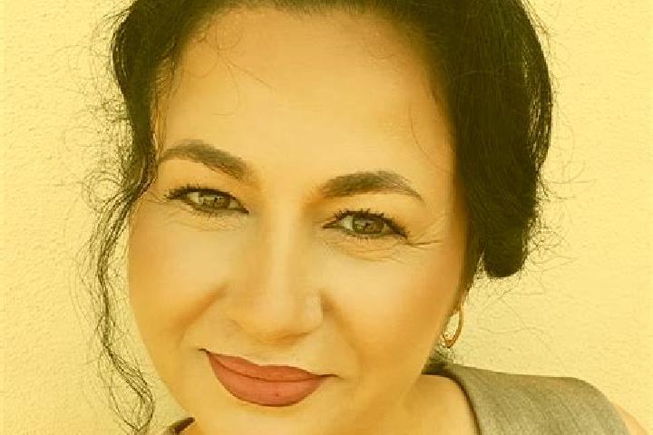 Naomi, 36 — Escort in Mastacan, Romania