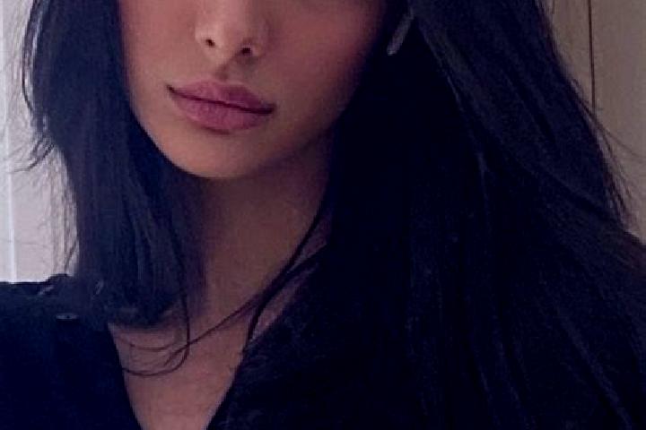 Naomi, 37, a black dark-eyed middle eastern companion based in La Hulpe. Offering Striptease, A-Level, Girlfriend Experience, Domination. Available for incal...