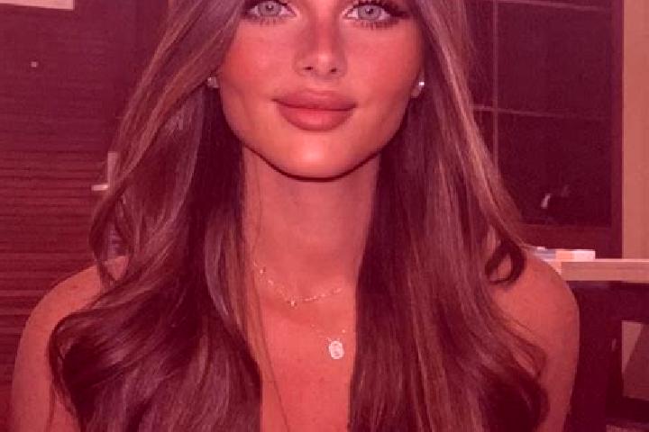 Naomi, 37, a brunette dark-eyed asian companion based in Kalappanayakkanpatti. Offering A-Level, Dinner Date, Travel Companion, Party Girl. Available for inc...