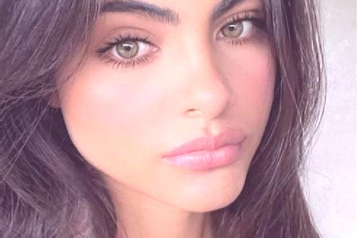 Naomi, 37, a brunette dark-eyed middle eastern companion based in Stalbridge. Offering Party Girl, CIM, Travel Companion. Available for incall and outcall, d...