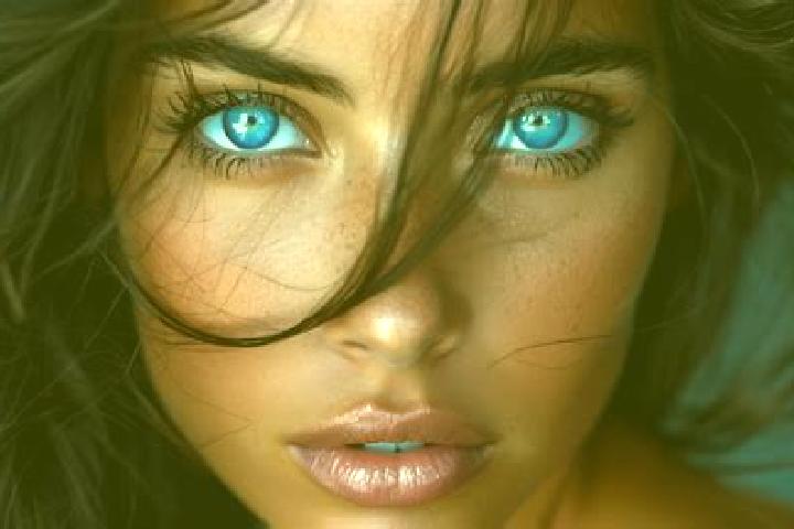 Naomi, 37, a chestnut blue-eyed middle eastern companion based in Trsic. Offering OWO, BDSM, Couples, Domination. Available for incall and outcall, day and e...