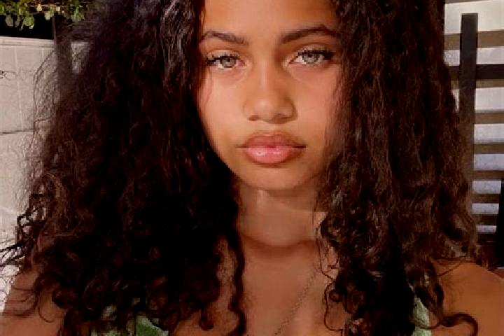 Naomi, 37, a red green-eyed mixed companion based in Al Asabi ah. Offering Fetish, GFE, CIM. Available for incall and outcall, day and evening dates.