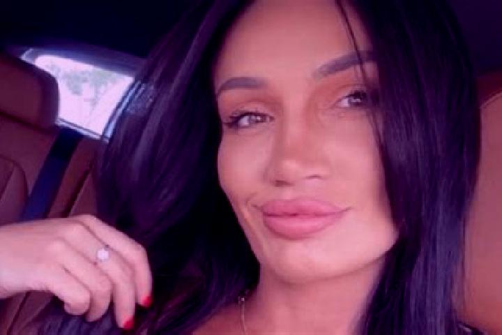 Naomi, 37 — Escort in Mount Vernon, Australia