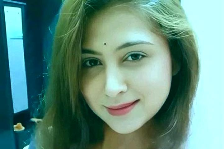 Naomi, 37 — Escort in Naravarikuppam, India