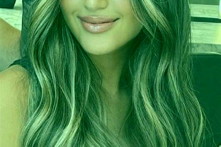 Naomi, 38, a dark blonde brown-eyed european companion based in Jiepao. Offering GFE, BDSM, Couples, Tantra. Available for incall and outcall, day and evenin...