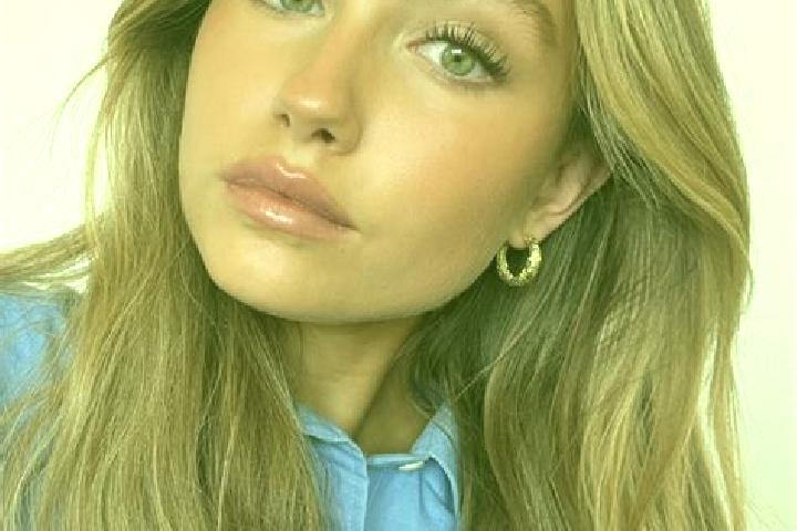 Naomi, 38, a dark blonde green-eyed mediterranean companion based in Guimbal. Offering BDSM, Massage, Girlfriend Experience, Deep French Kissing, GFE. Availa...