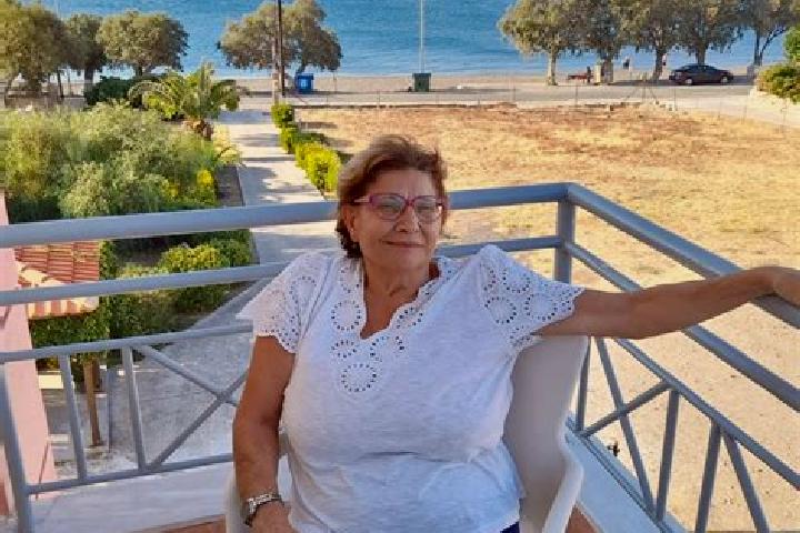 Naomi, 38 — Escort in Agios Dimitrios, Greece