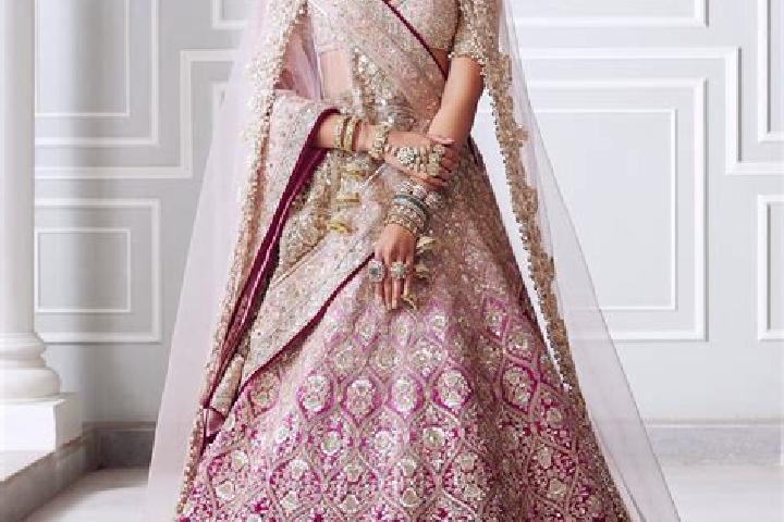 Naomi, 38 — Escort in Deoband, India