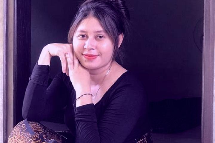 Naomi, 38 — Escort in Ende, Indonesia