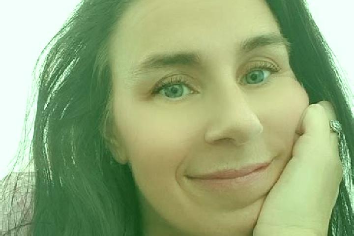 Naomi, 38 — Escort in Knippa, United States