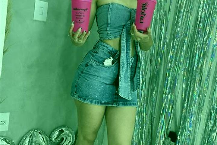 Naomi, 38 — Escort in Porteirinha, Brazil
