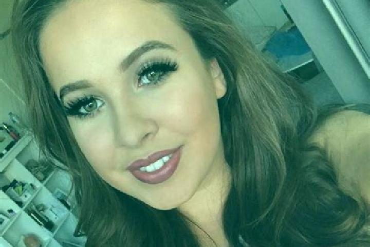 Naomi, 39, a chestnut green-eyed mediterranean companion based in Sandy Beach. Offering BDSM, Deep French Kissing, Massage. Available for incall and outcall,...