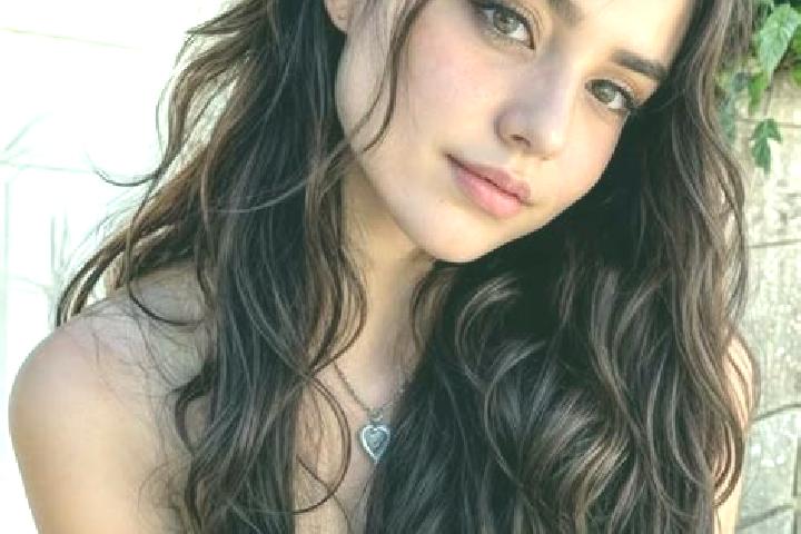 Naomi, 39, a chestnut hazel-eyed middle eastern companion based in Luxora. Offering A-Level, Roleplay, Travel Companion, OWO, Massage. Available for incall a...