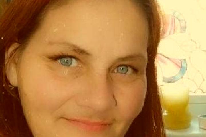 Naomi, 39, a red dark-eyed slavic companion based in Padivarma. Offering CIM, Duos, Fetish, 69. Available for incall and outcall, day and evening dates.