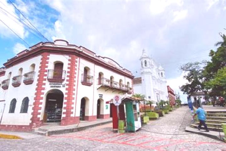 Naomi, 39 — Escort in Santa Rosa de Copan, Honduras