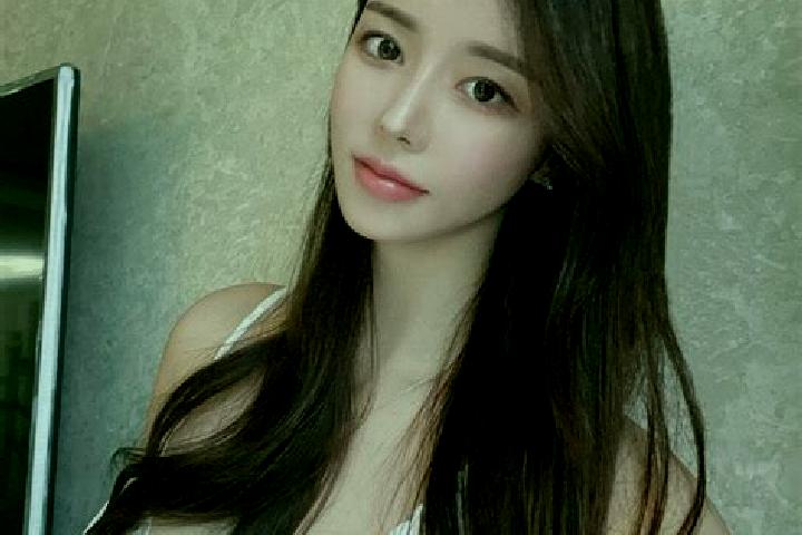 Naomi, 39 — Escort in Wangyin, China