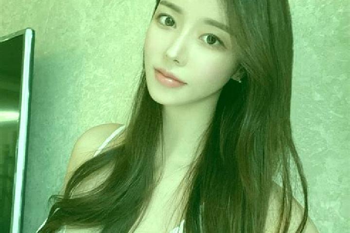 Naomi, 39 — Escort in Youdunjie, China