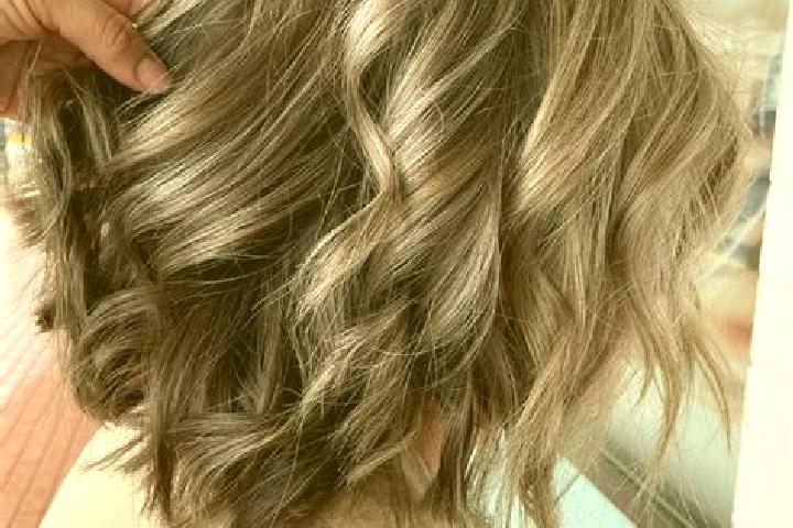Natalie, 20, a dark blonde grey-eyed ebony companion based in Bombo. Offering Overnight, Erotic Massage, OWO, Fetish. Available for incall and outcall, day a...