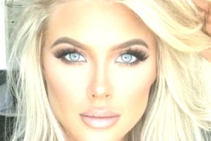 Natalie, 20, a platinum blonde amber-eyed caribbean companion based in Xizhaotong. Offering GFE, 69, Massage. Available for incall and outcall, overnight boo...