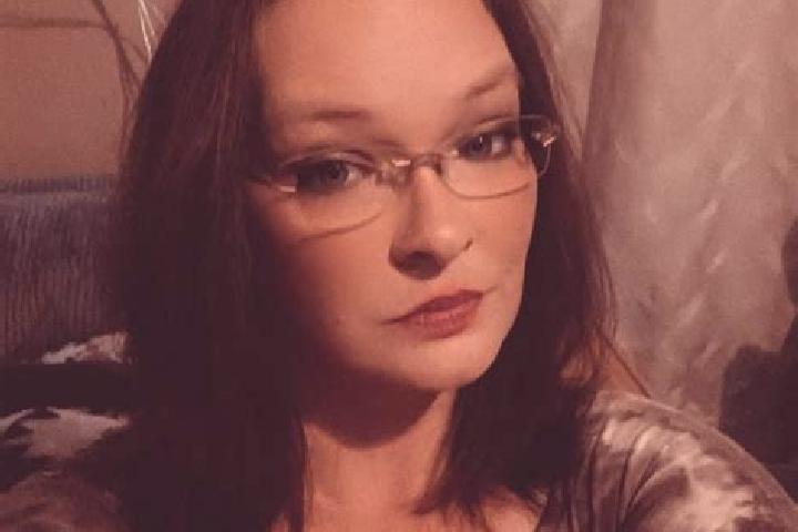 Natalie, 20 — Escort in Marmet, United States