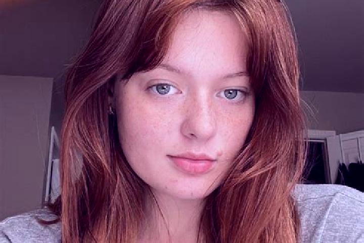 Natalie, 21, a auburn grey-eyed ebony companion based in Zilshausen. Offering A-Level, Deep French Kissing, OWO. Available for incall and outcall, day and ev...