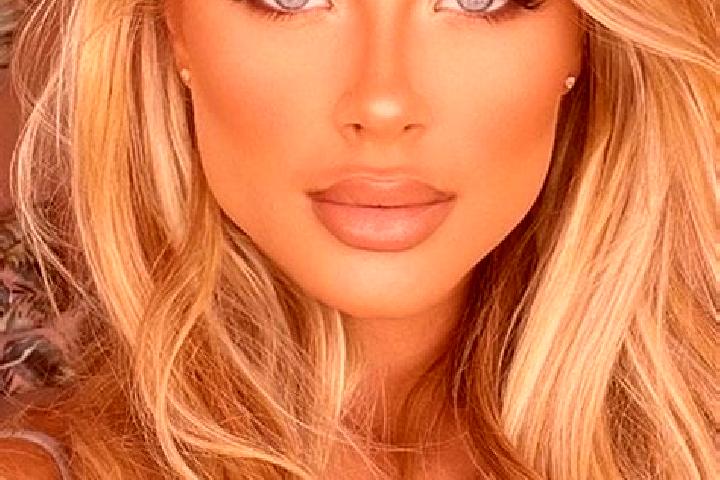 Natalie, 21, a blonde blue-eyed latina companion based in Bella Farnia. Offering Domination, Overnight, Party Girl. Available for incall and outcall, overnig...