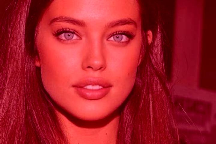 Natalie, 21, a chestnut green-eyed caucasian companion based in Barrio Guadalupe. Offering Girlfriend Experience, GFE, Duos. Available for incall and outcall...