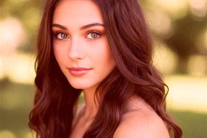 Natalie, 21, a dark blonde hazel-eyed slavic companion based in Takedamachi. Offering Couples, Girlfriend Experience, Domination, Duos, Deep French Kissing. ...