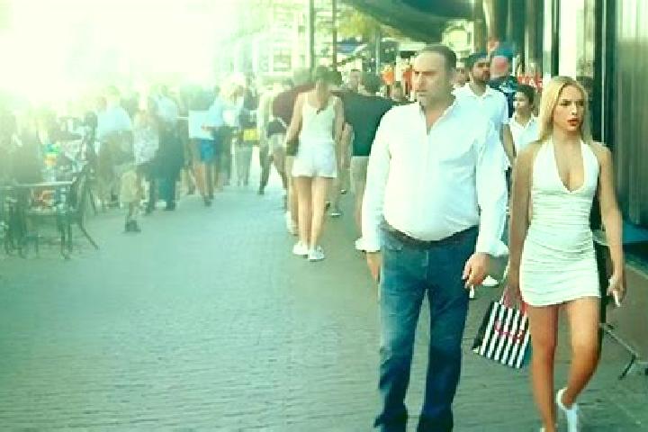 Natalie, 21 — Escort in Abalos, Spain