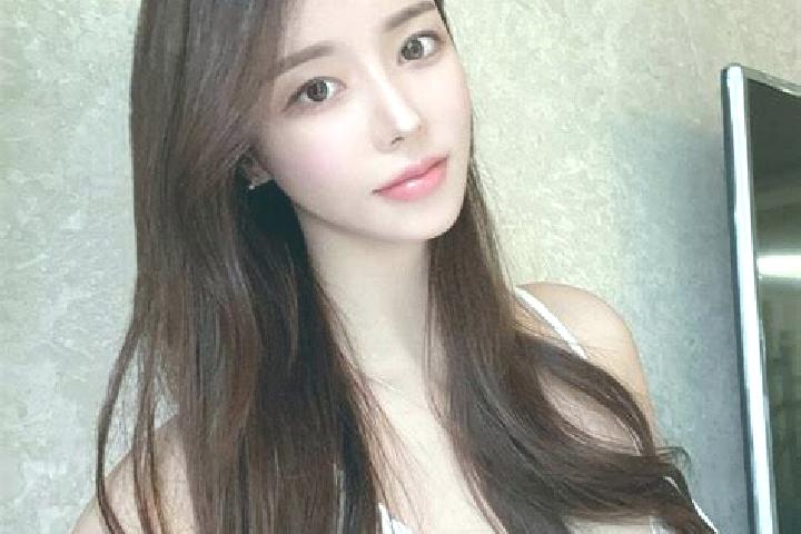 Natalie, 21 — Escort in Anping, China