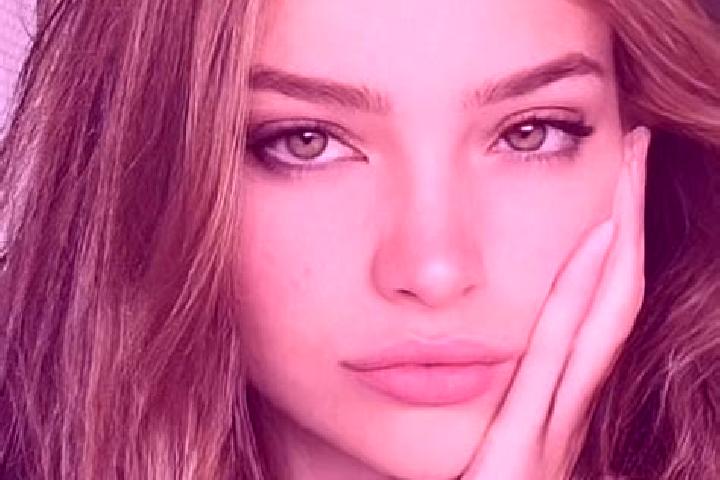 Natalie, 22, a brunette green-eyed mixed companion based in Jasienica Rosielna. Offering Overnight, GFE, Massage. Available for incall and outcall, overnight...