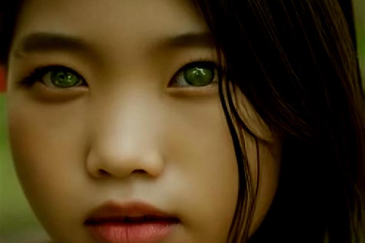 Natalie, 22, a chestnut green-eyed asian companion based in Bon Accueil. Offering GFE, OWO. Available for incall and outcall, overnight bookings available.