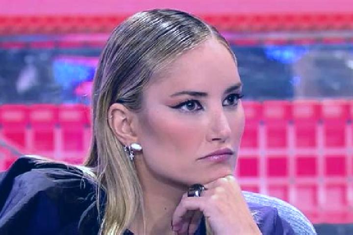 Natalie, 22 — Escort in Cuchillo Co, Argentina