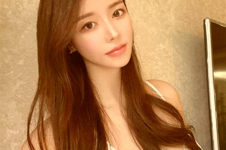 Natalie, 22 — Escort in Donglinxi, China