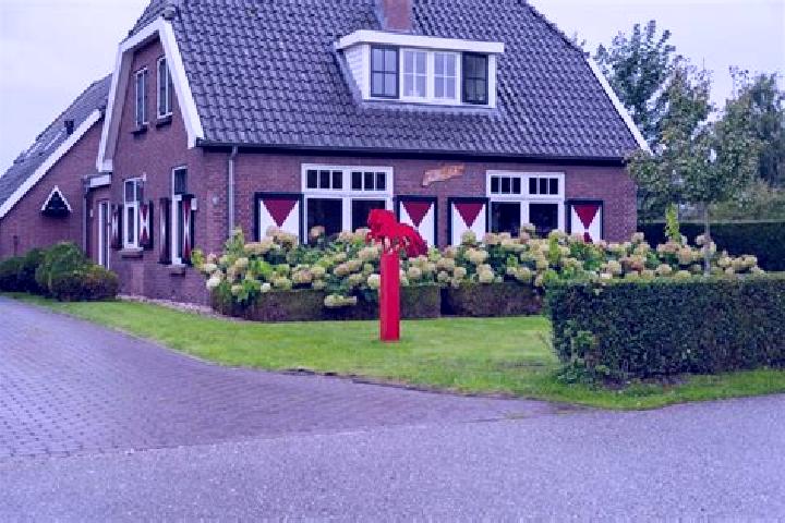 Natalie, 22 — Escort in Hoge Enk, Netherlands