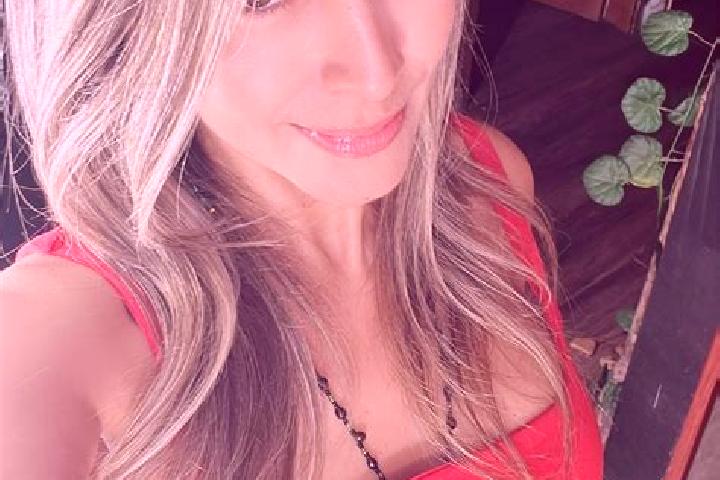 Natalie, 22 — Escort in Zamudio, Spain
