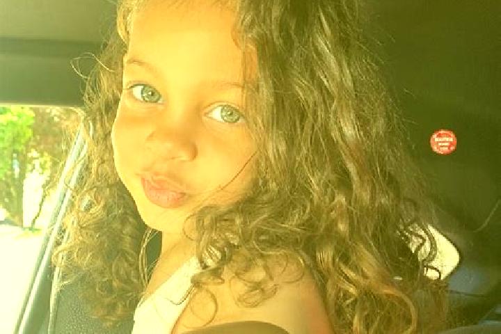 Natalie, 23, a auburn green-eyed mixed companion based in Canis. Offering Erotic Massage, GFE, Couples, Prostate Massage. Available for incall and outcall, o...