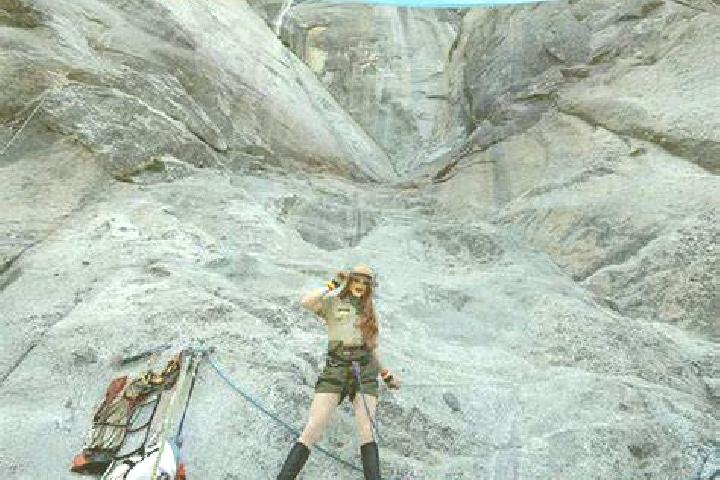 Natalie, 23, a black amber-eyed asian companion based in Gonia. Offering Roleplay, Party Girl, Deep French Kissing, CIM. Available for incall and outcall, ov...