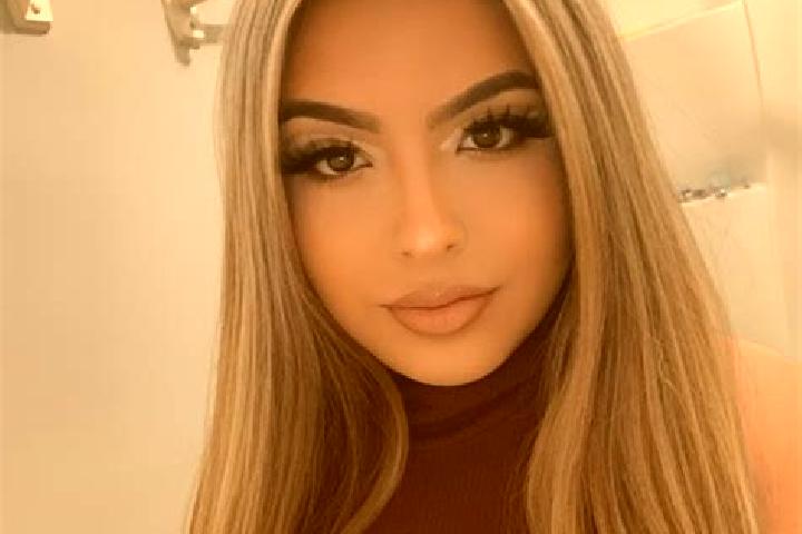 Natalie, 23, a blonde dark-eyed latina companion based in Nanpi. Offering OWO, Tantra, Striptease. Available for incall and outcall, day and evening dates.