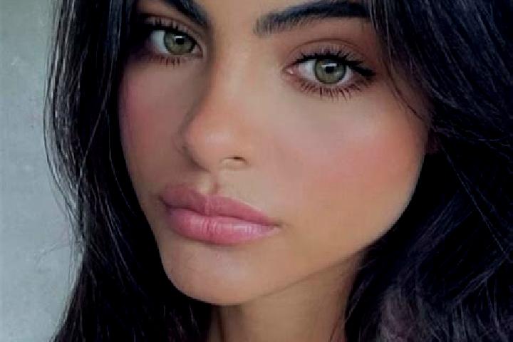 Natalie, 23, a blonde dark-eyed middle eastern companion based in Huangqiao. Offering GFE, Travel Companion, Overnight, Prostate Massage, Couples. Available ...