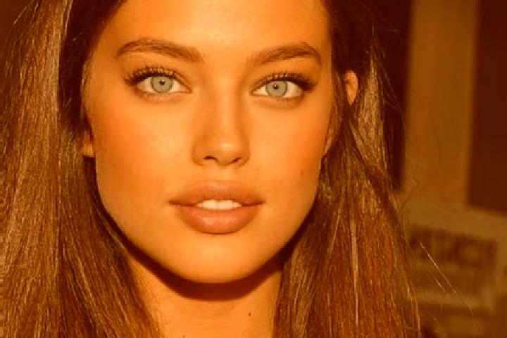 Natalie, 23, a chestnut green-eyed caucasian companion based in Tonhoule. Offering 69, Massage, GFE, CIM. Available for incall and outcall, overnight booking...